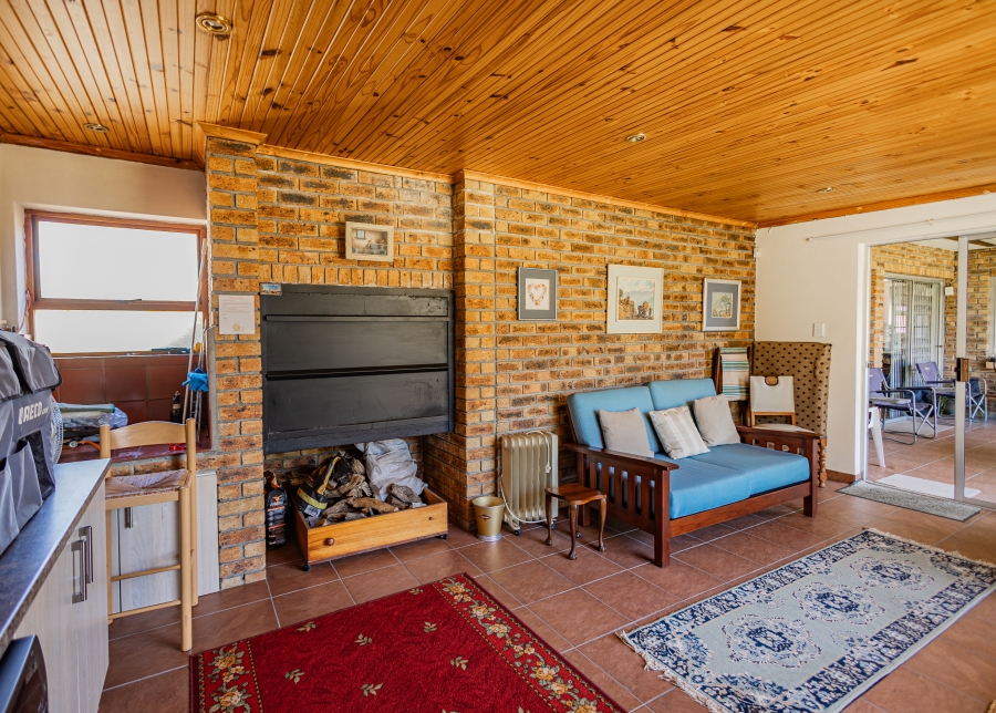 4 Bedroom Property for Sale in Amandelrug Western Cape